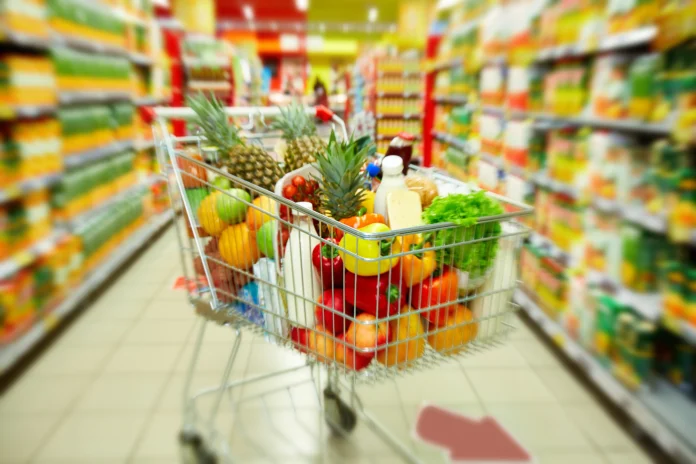 How to Maximize Savings at Grocery Stores